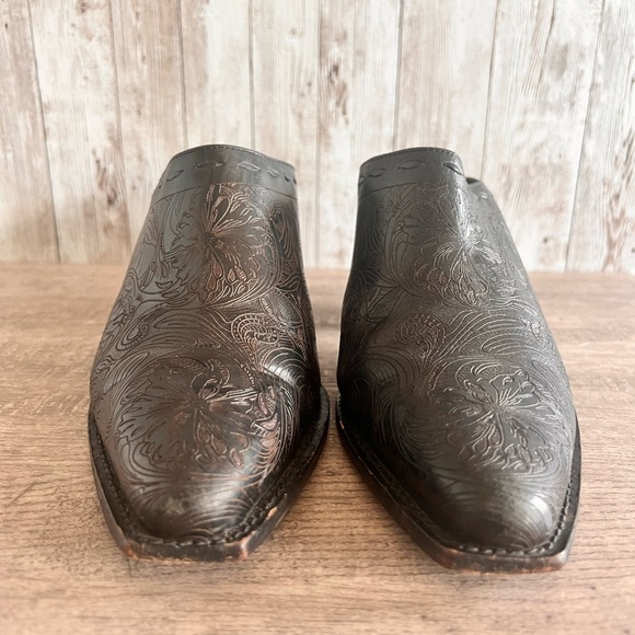 Lucchese Charlie Horse Vintage Embossed Leather Western Mules Womens Size 7 - Picture 5 of 9
